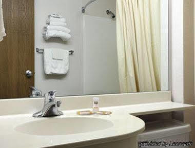 Microtel & By Wyndham 2*